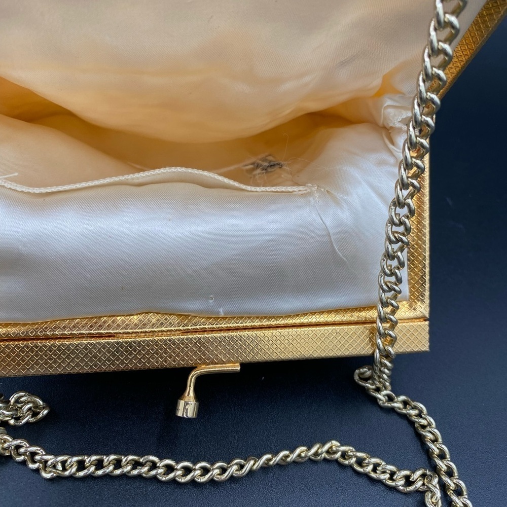 Vintage Small Ivory Beaded Daisy evening bag Chain Strap Kiss Lock handmade - Picture 4 of 10